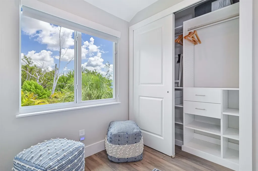 335 Cowry Court Sanibel FL 33957