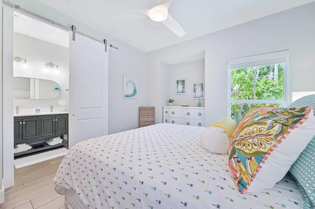 335 Cowry Court Sanibel FL 33957