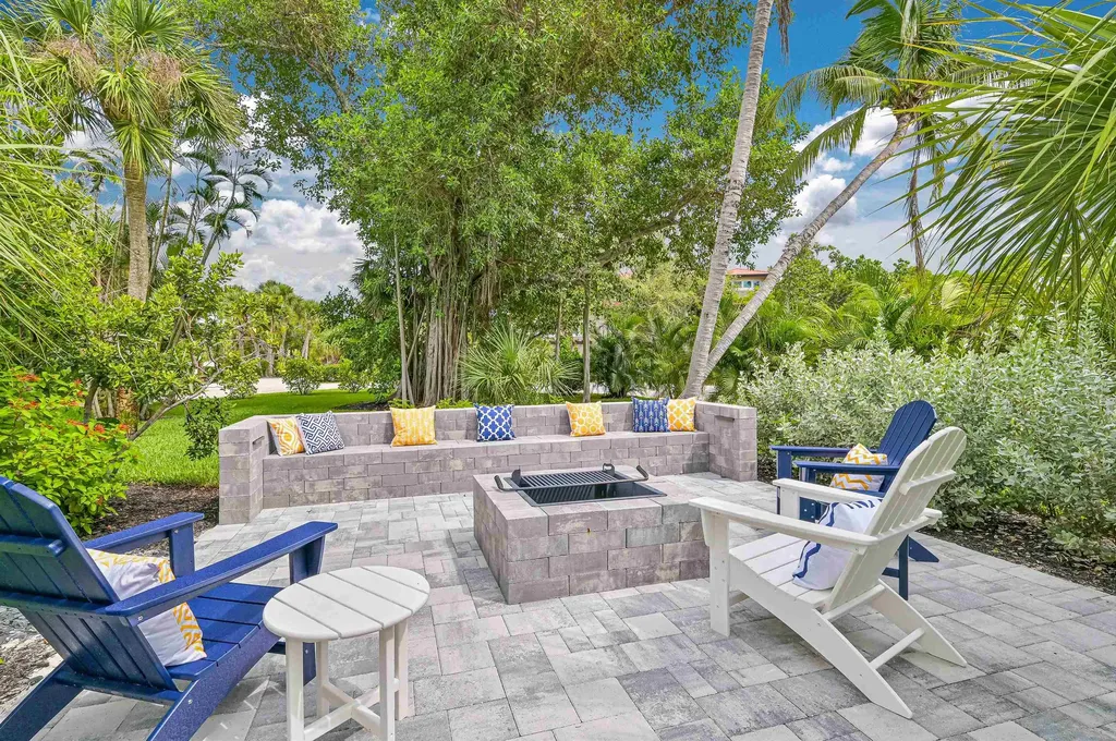 335 Cowry Court Sanibel FL 33957