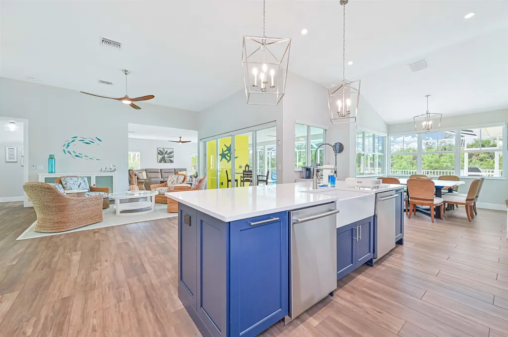 335 Cowry Court Sanibel FL 33957