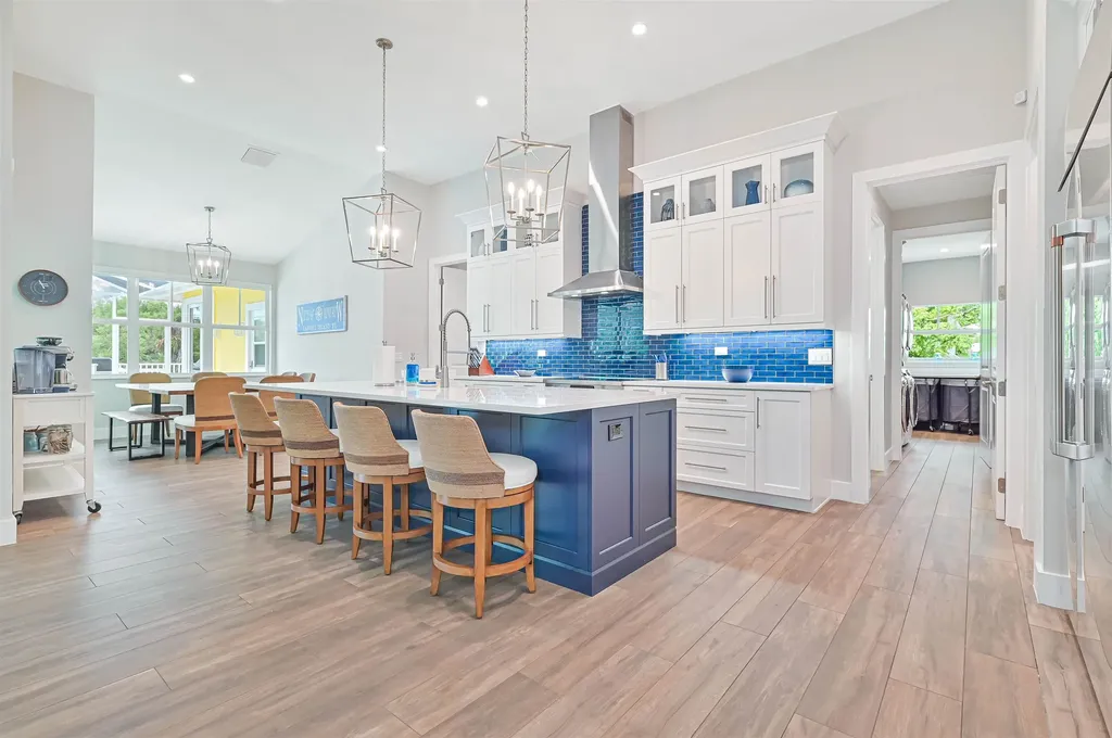 335 Cowry Court Sanibel FL 33957