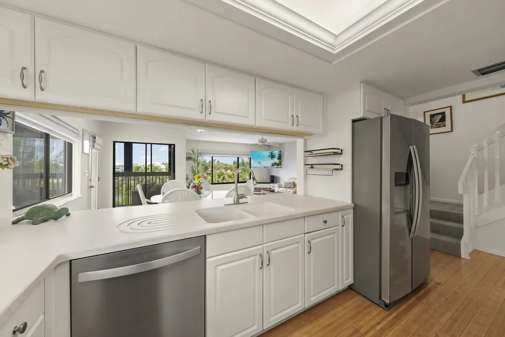 1394 Middle Gulf Drive Sanibel FL 33957