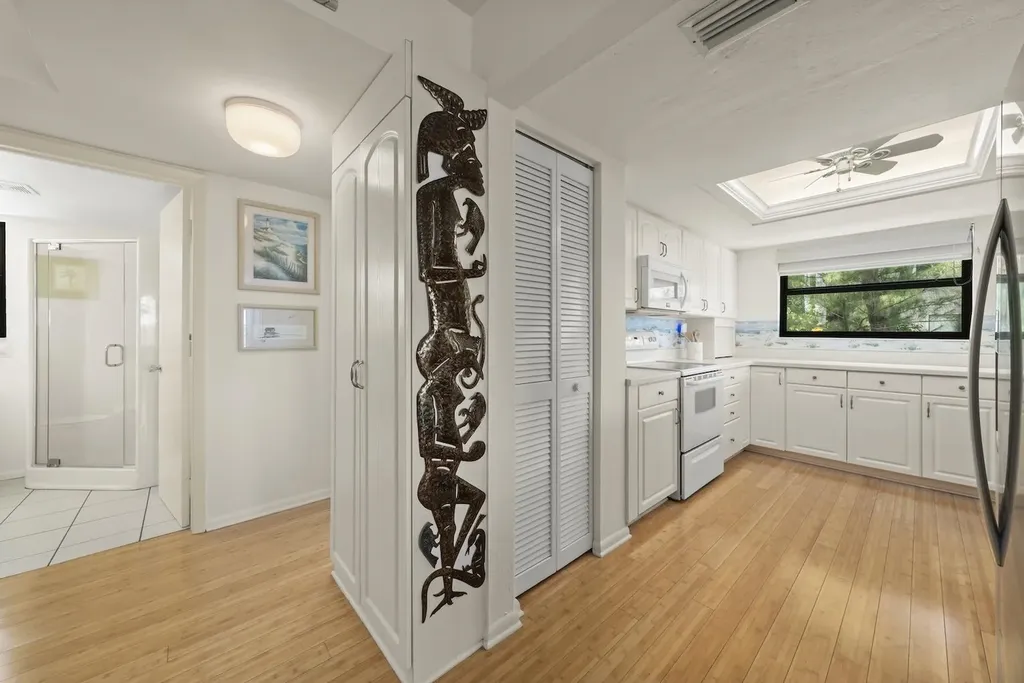 1394 Middle Gulf Drive Sanibel FL 33957