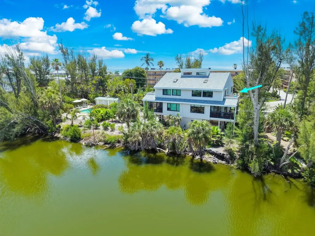 1394 Middle Gulf Drive Sanibel FL 33957
