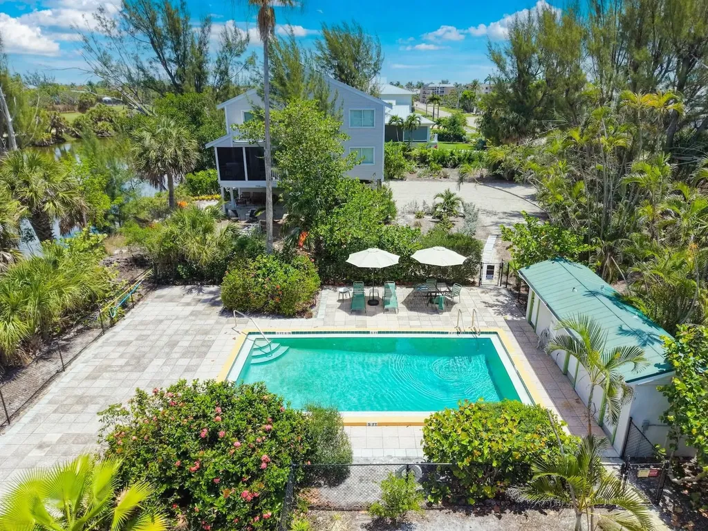 1394 Middle Gulf Drive Sanibel FL 33957