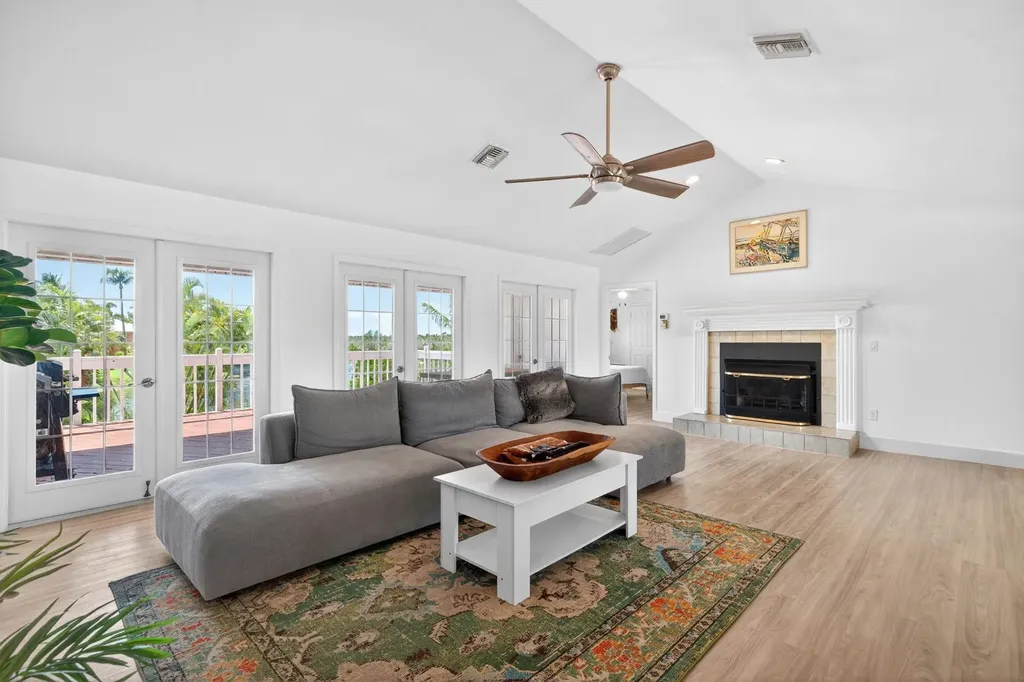713 Durion Court Sanibel FL 33957