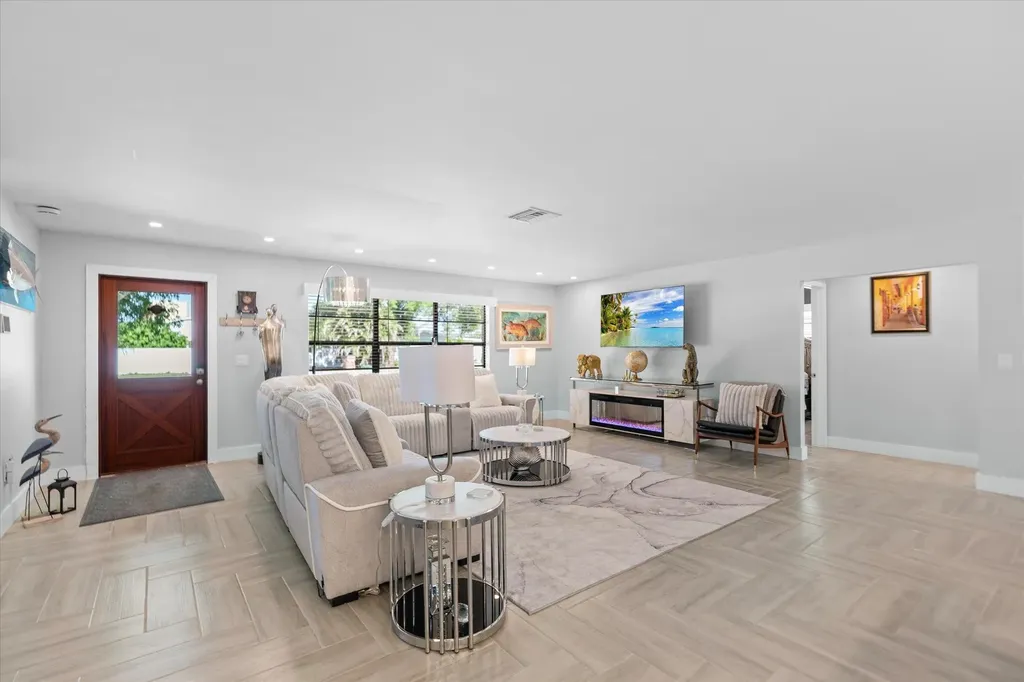 1200 Patterson Road Cape Coral FL 33909