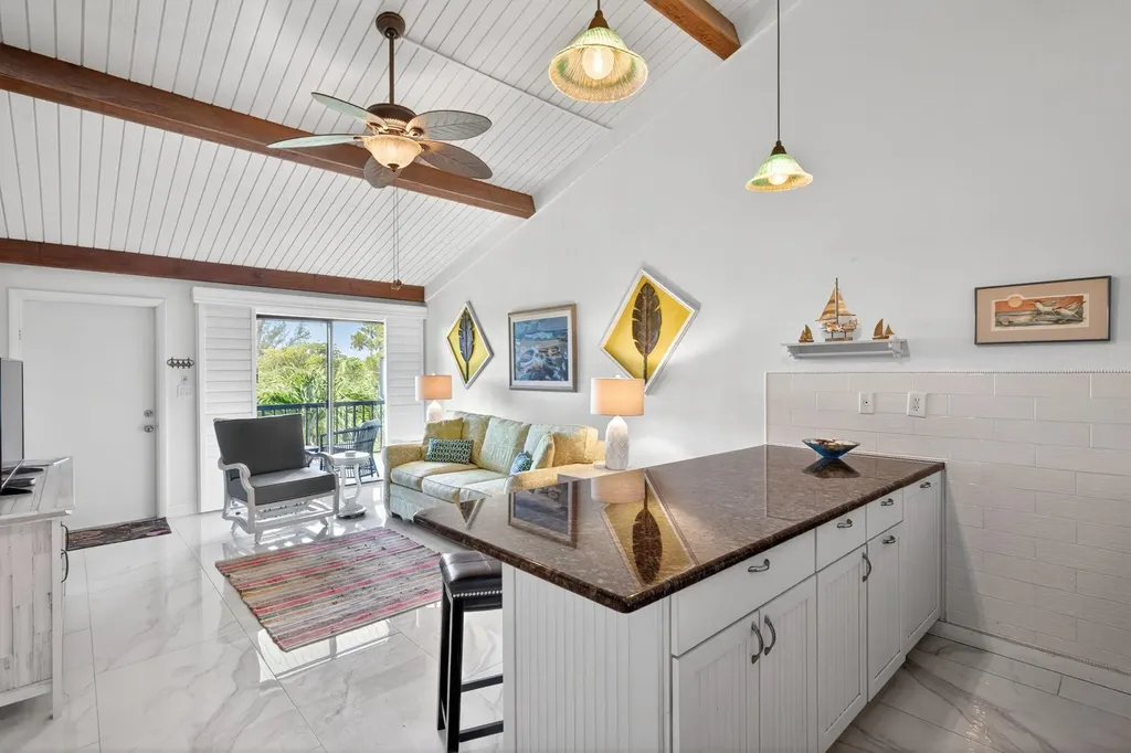 1250 Tennisplace Court Sanibel FL 33957