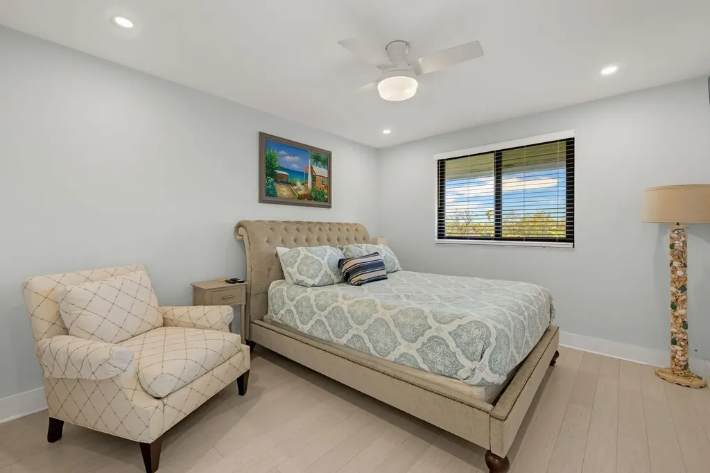 974 Greenwood Court S Sanibel FL 33957