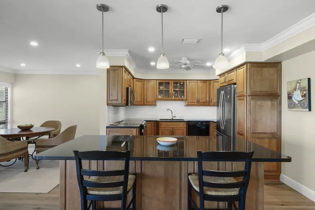 2721 W Gulf Drive Sanibel FL 33957