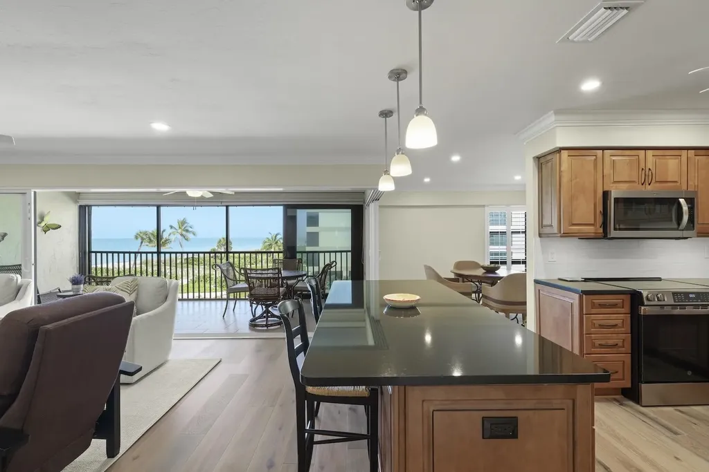 2721 W Gulf Drive Sanibel FL 33957