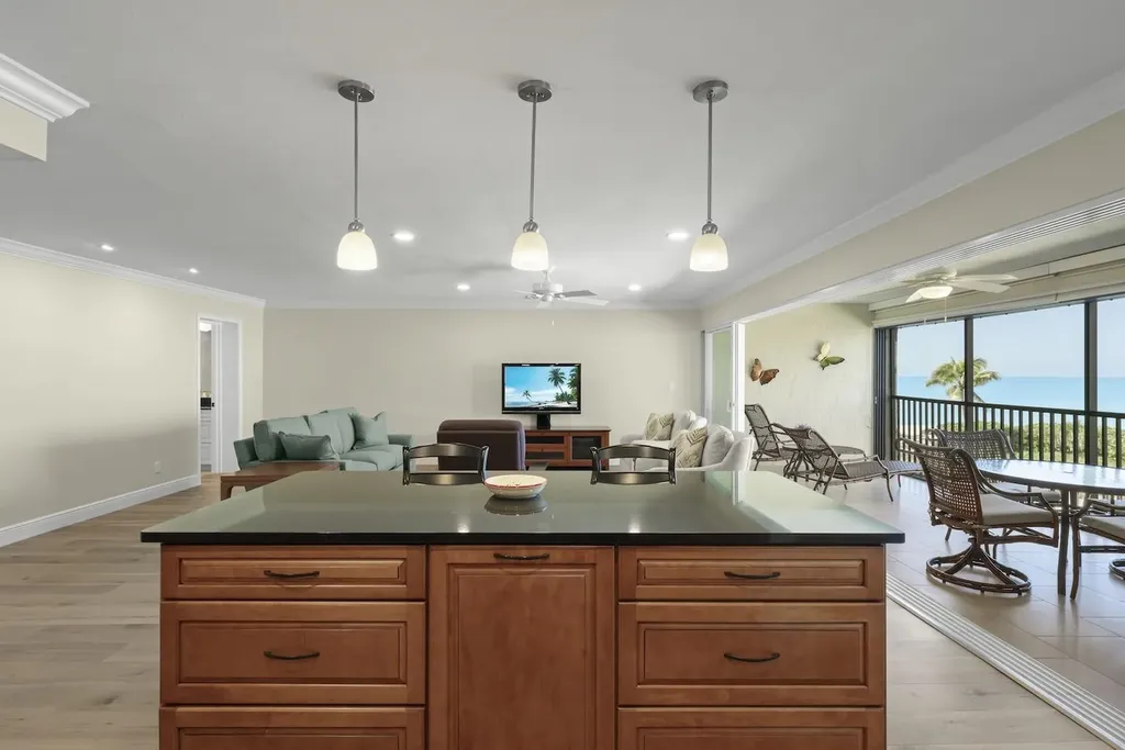 2721 W Gulf Drive Sanibel FL 33957