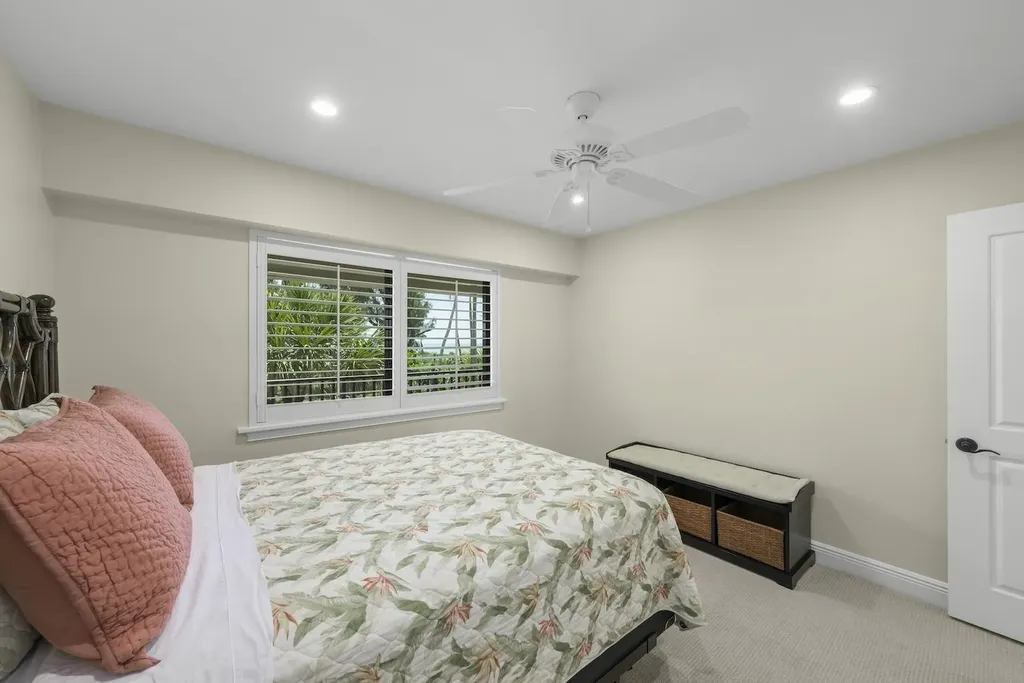 2721 W Gulf Drive Sanibel FL 33957