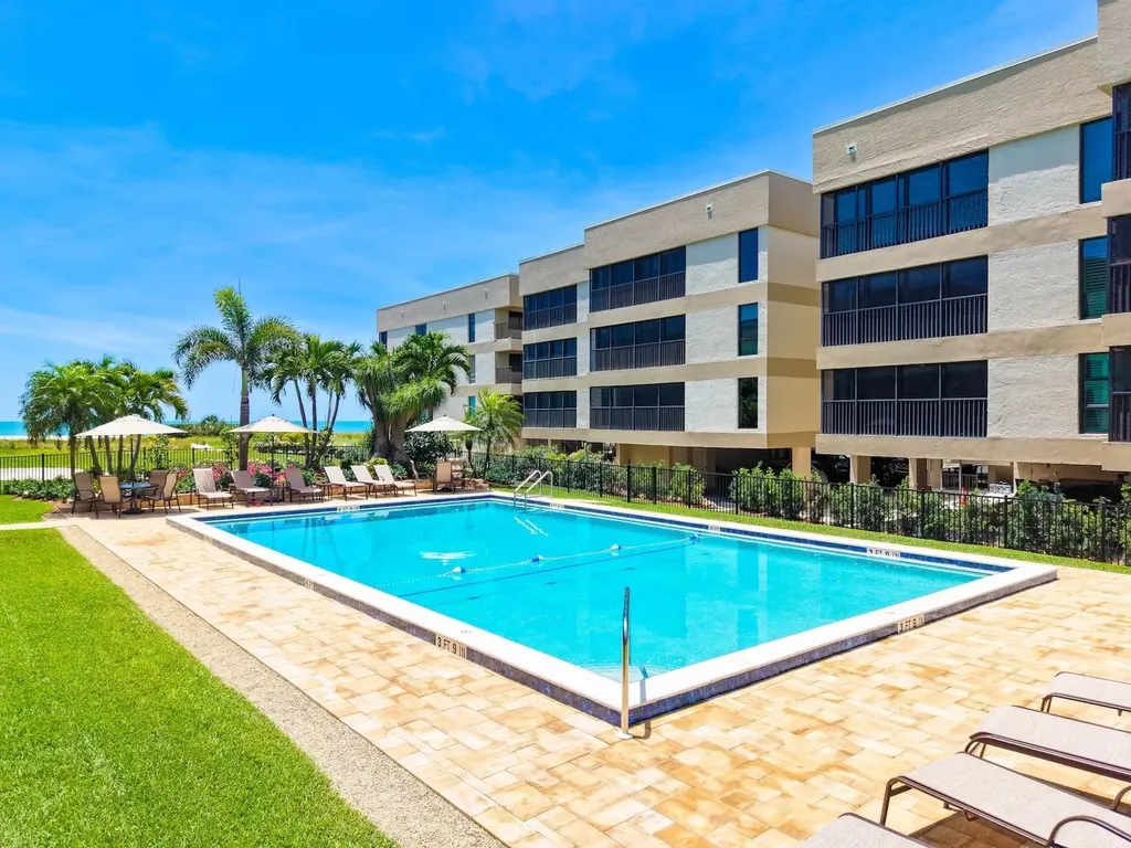 2721 W Gulf Drive Sanibel FL 33957