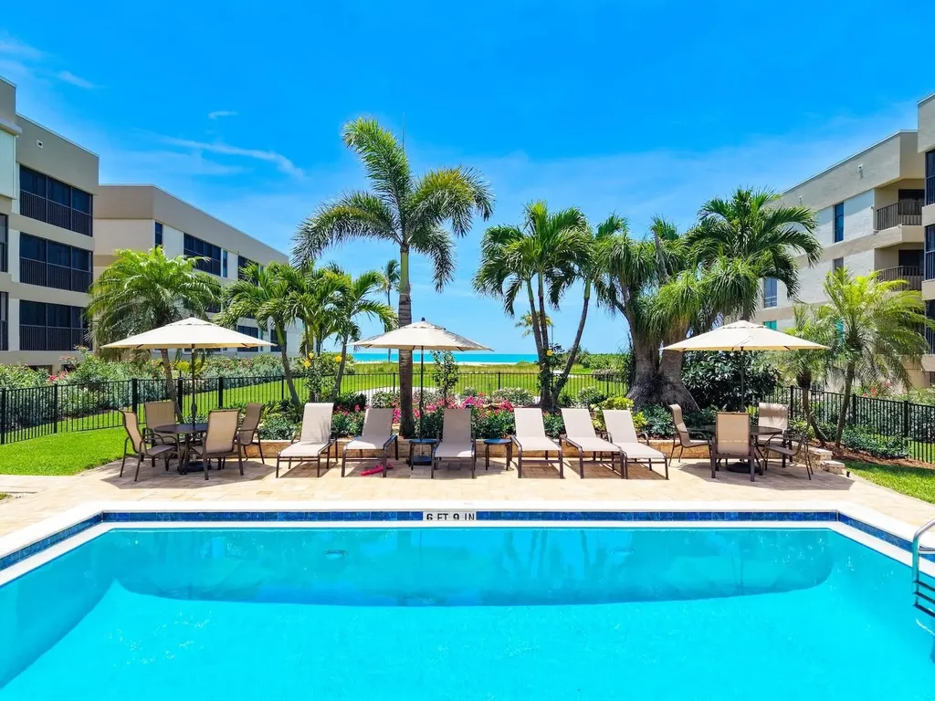2721 W Gulf Drive Sanibel FL 33957