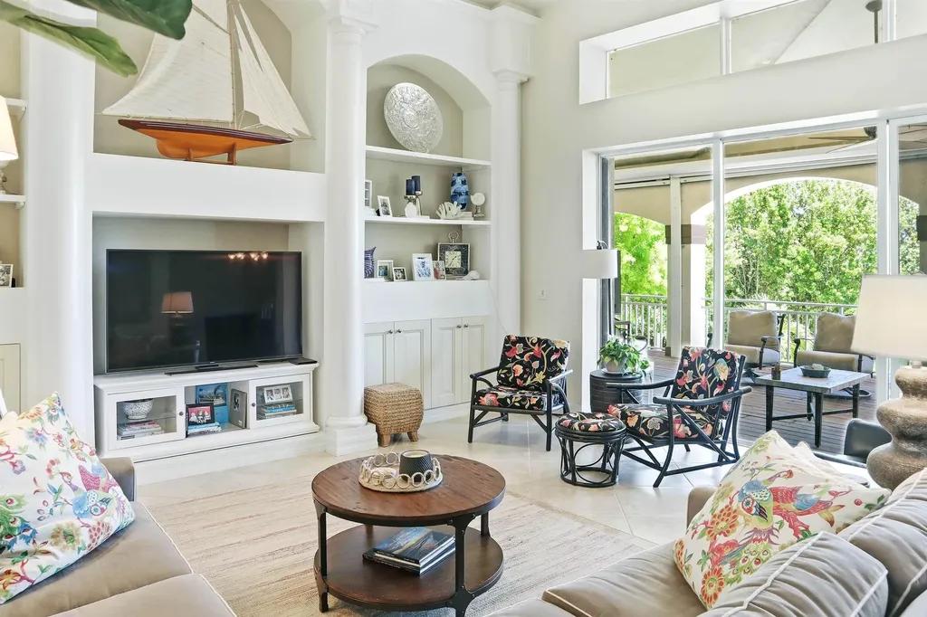 1066 Bailey Road Sanibel FL 33957