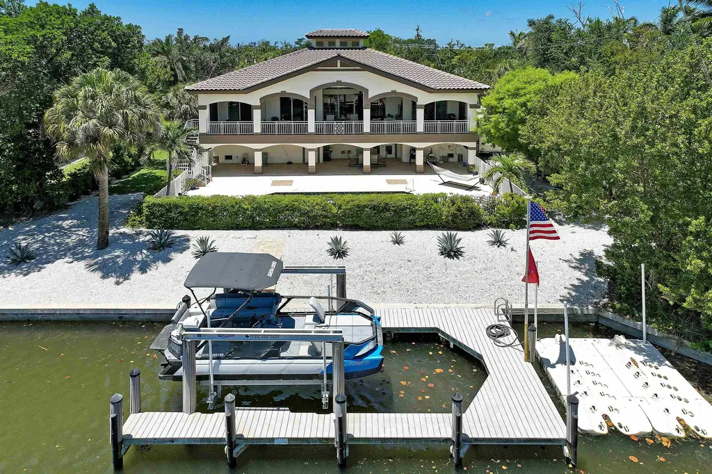 1066 Bailey Road Sanibel FL 33957