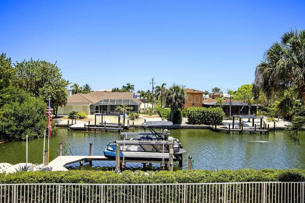 1066 Bailey Road Sanibel FL 33957