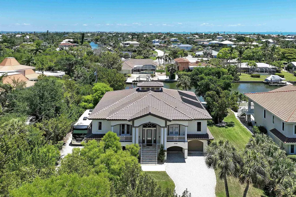 1066 Bailey Road Sanibel FL 33957