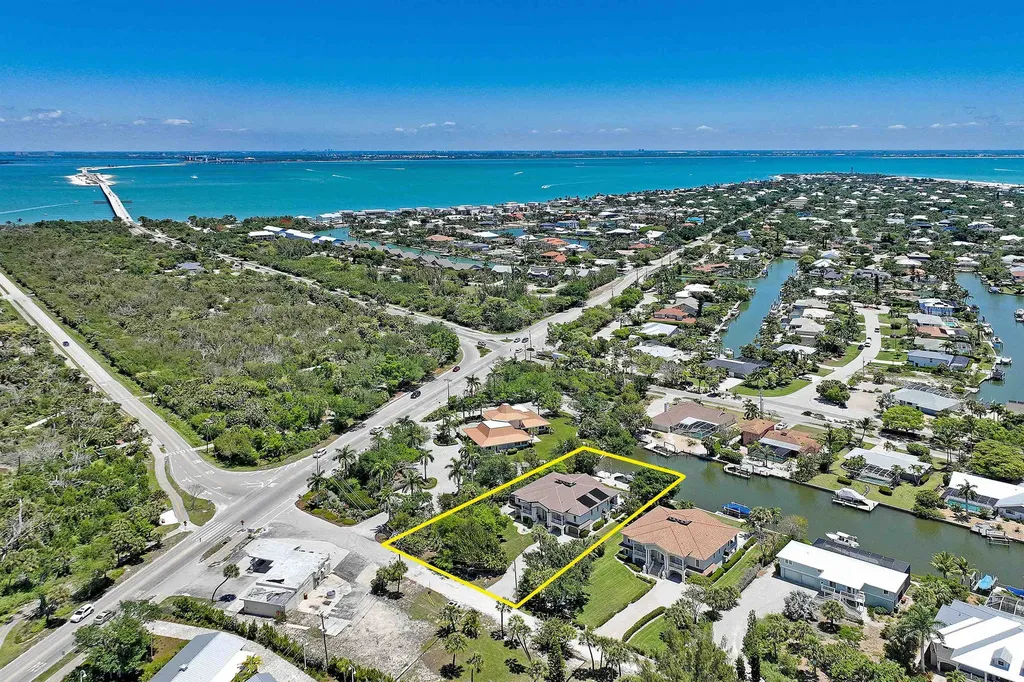 1066 Bailey Road Sanibel FL 33957