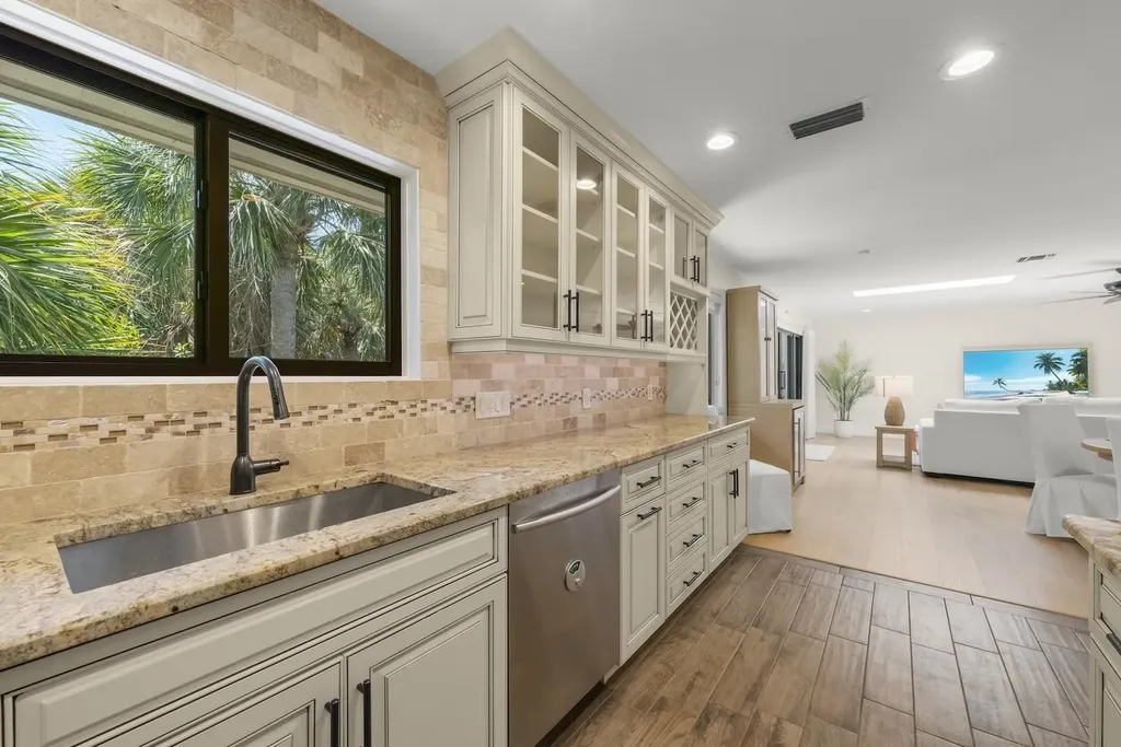 3990 Coquina Drive Sanibel FL 33957