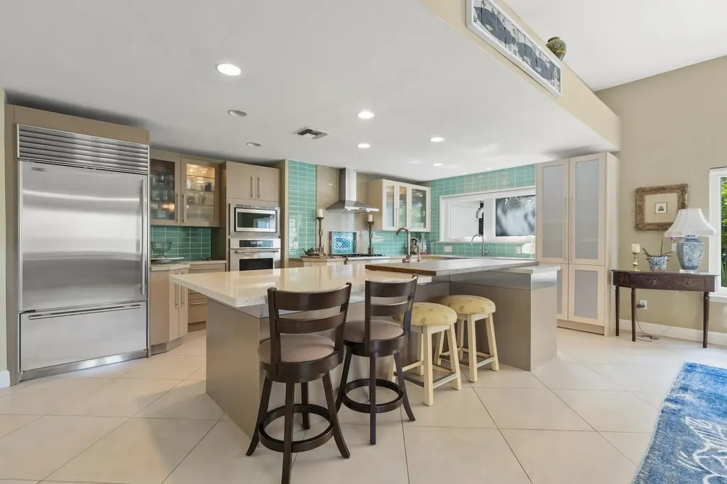 500 Kinzie Island Court Sanibel FL 33957
