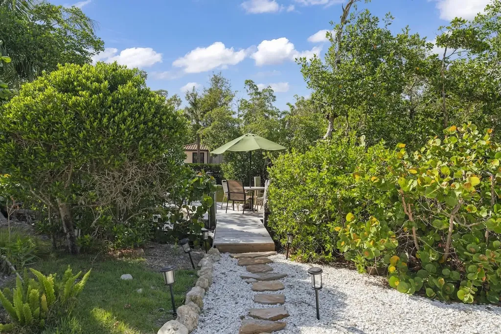 500 Kinzie Island Court Sanibel FL 33957