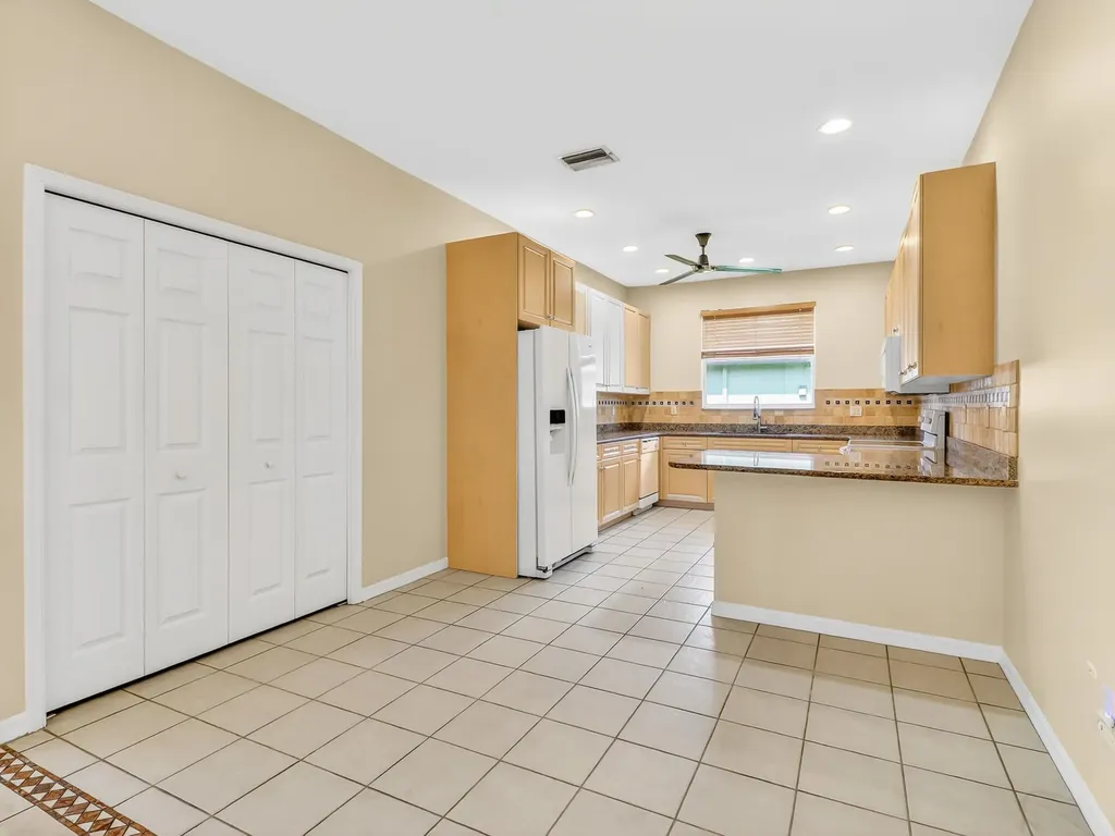 2116 SW 44th Street Cape Coral FL 33914