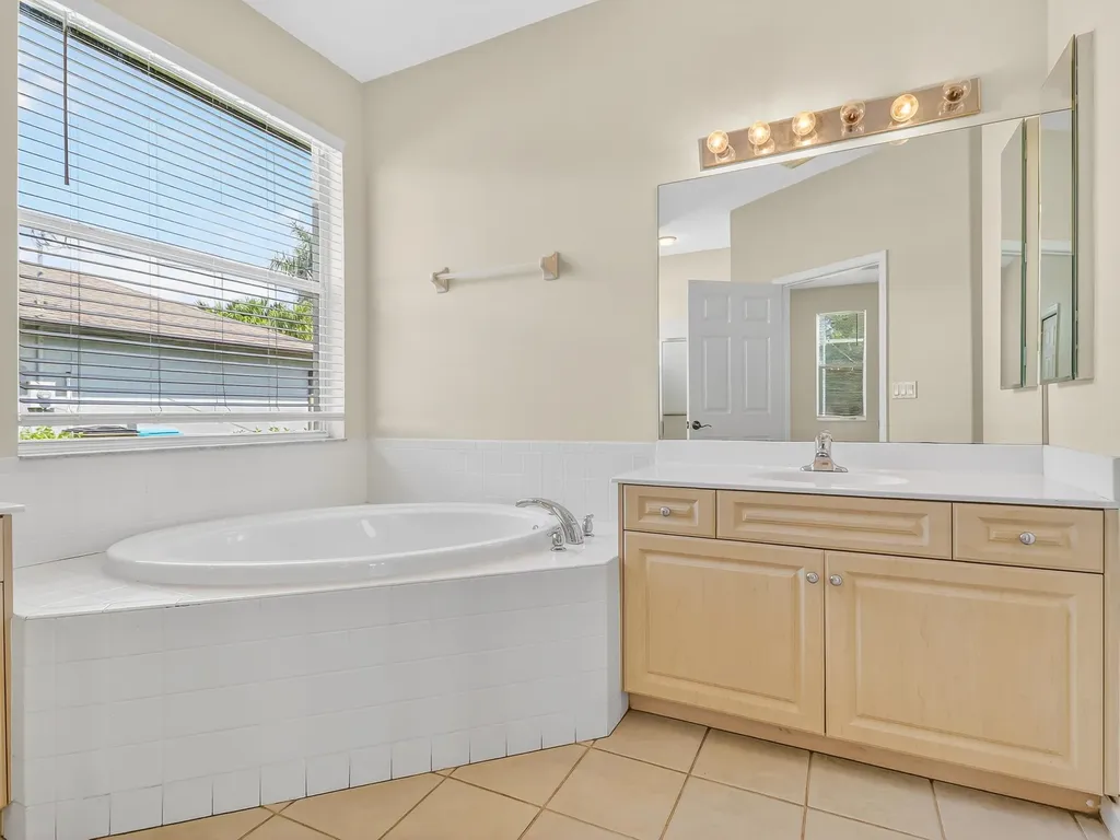 2116 SW 44th Street Cape Coral FL 33914