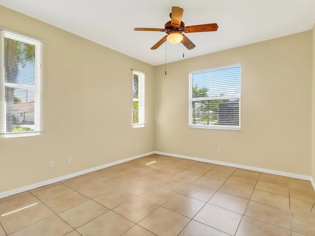 2116 SW 44th Street Cape Coral FL 33914