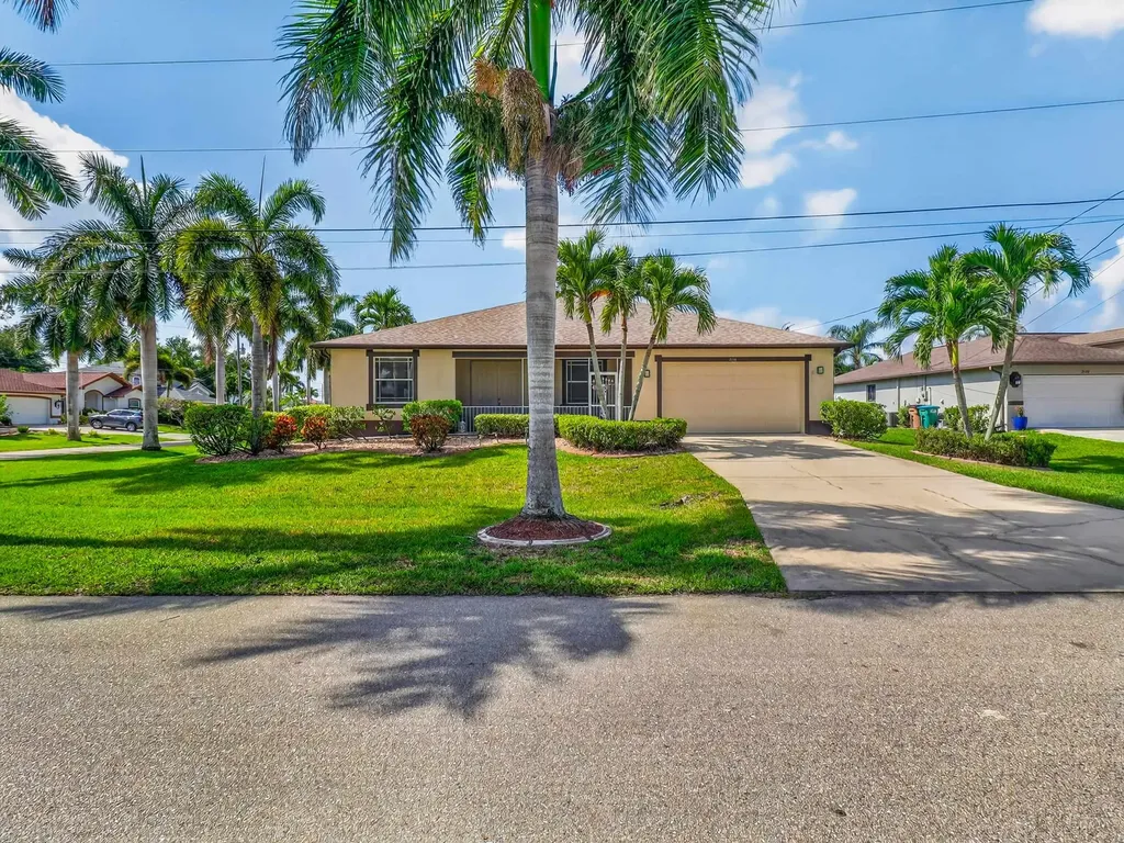 2116 SW 44th Street Cape Coral FL 33914