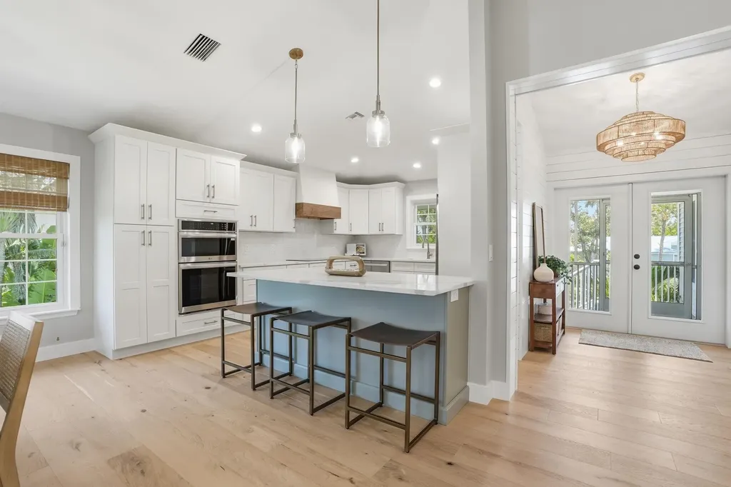 1538 Wilton Lane Sanibel FL 33957