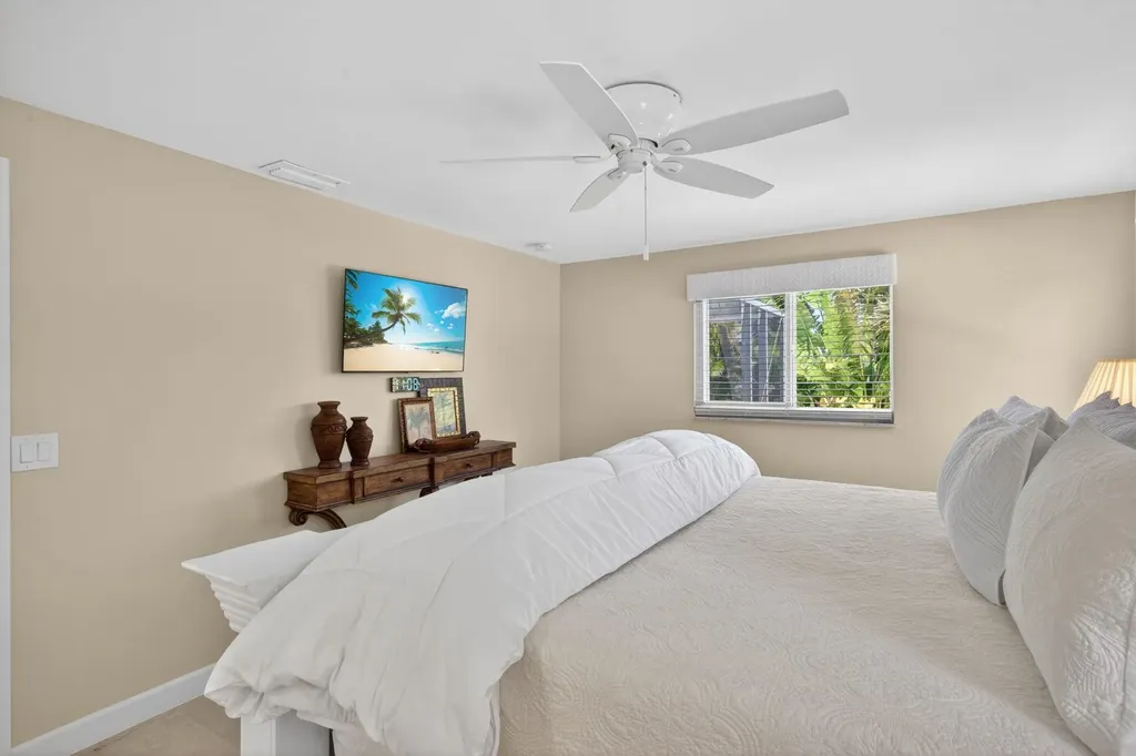 738 Anchor Drive Sanibel FL 33957