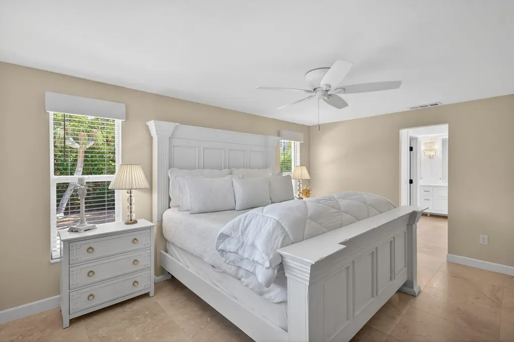 738 Anchor Drive Sanibel FL 33957