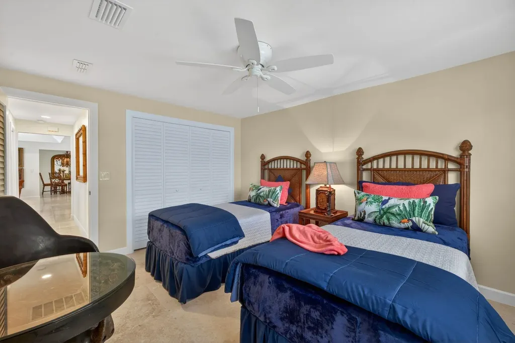 738 Anchor Drive Sanibel FL 33957