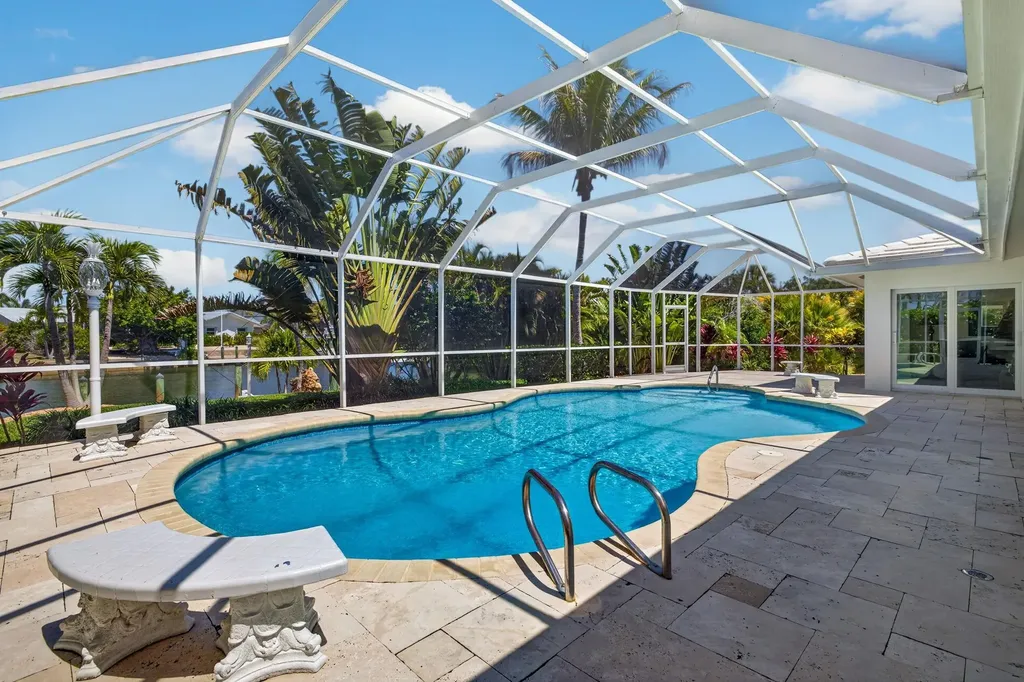 738 Anchor Drive Sanibel FL 33957