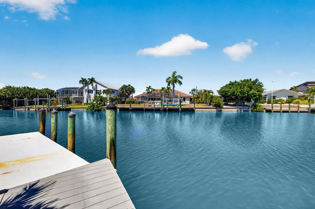 738 Anchor Drive Sanibel FL 33957