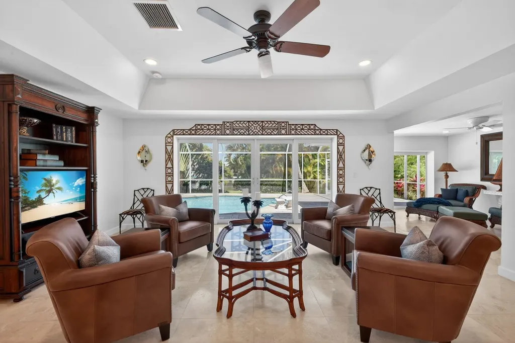 738 Anchor Drive Sanibel FL 33957