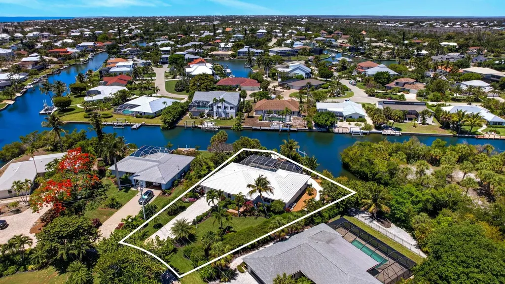 738 Anchor Drive Sanibel FL 33957
