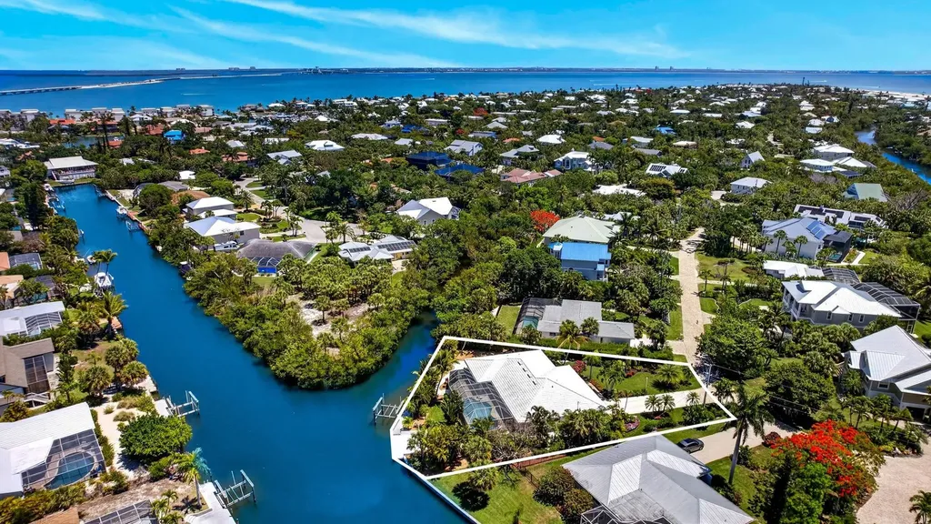 738 Anchor Drive Sanibel FL 33957