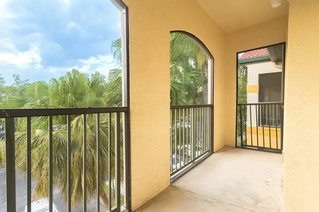 11521 Villa Grand Fort Myers FL 33913