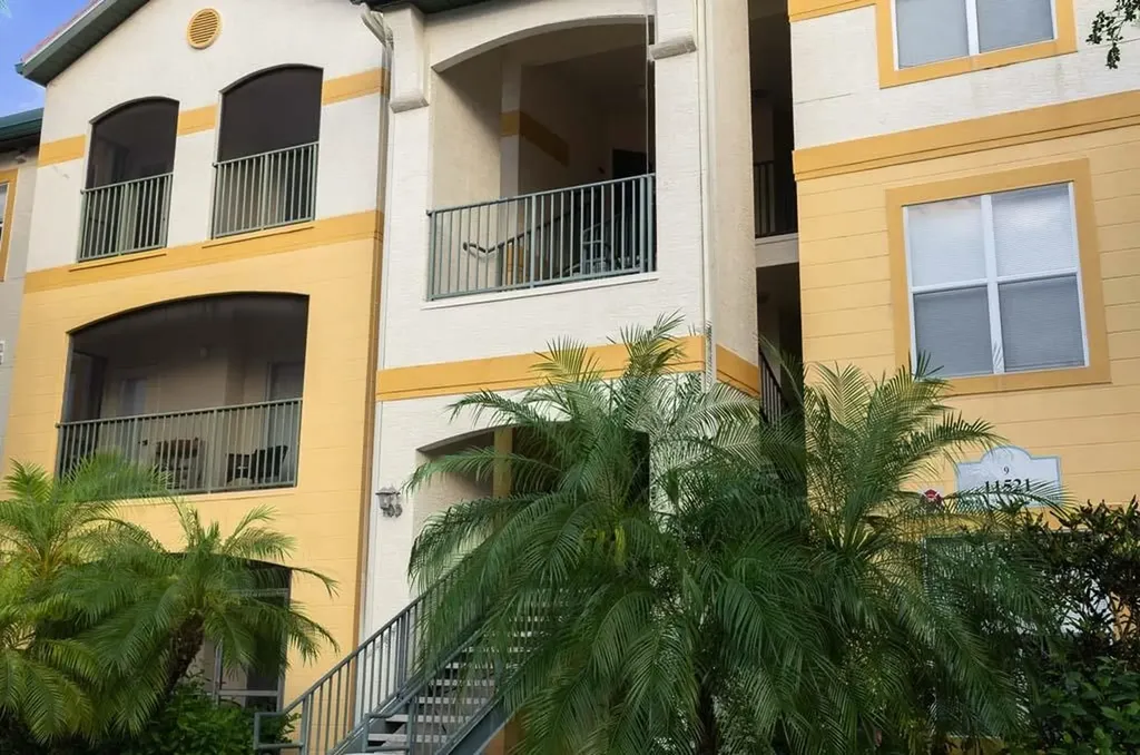 11521 Villa Grand Fort Myers FL 33913
