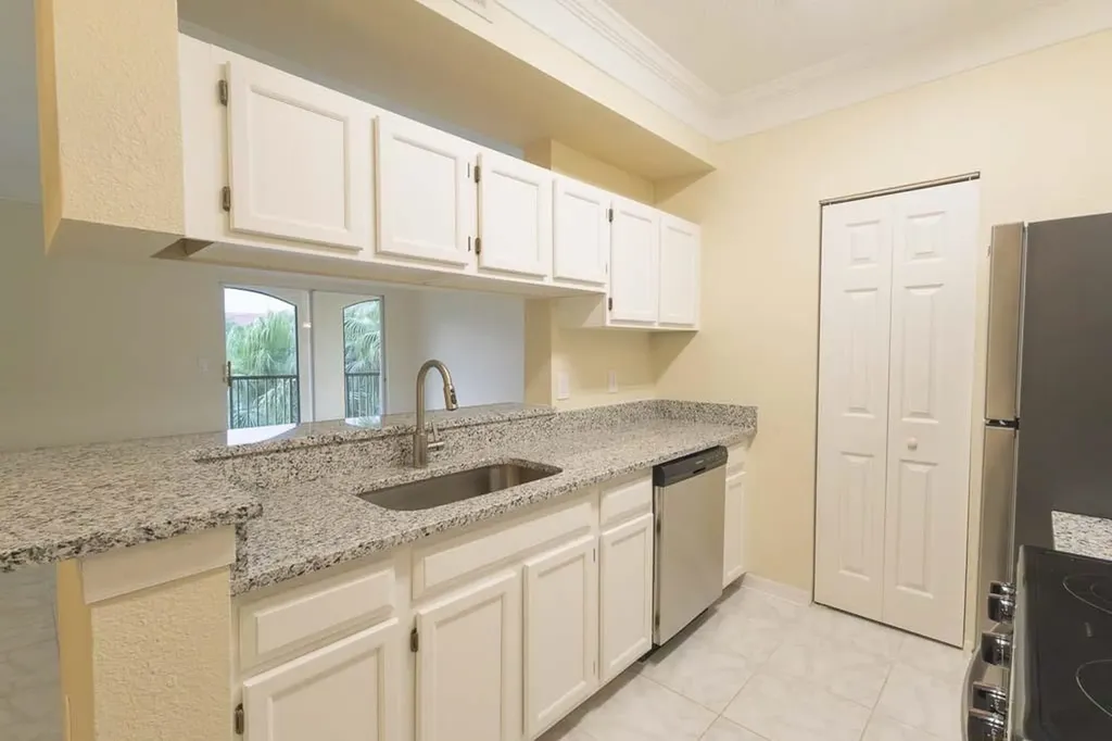 11521 Villa Grand Fort Myers FL 33913