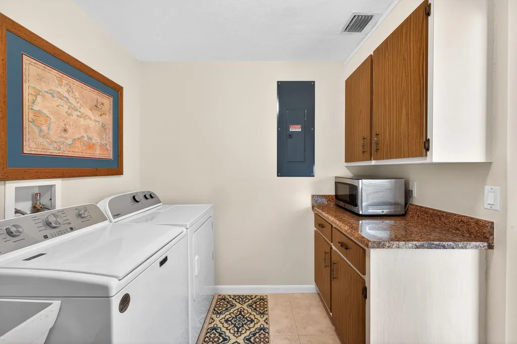 1057 Sand Castle Road Sanibel FL 33957