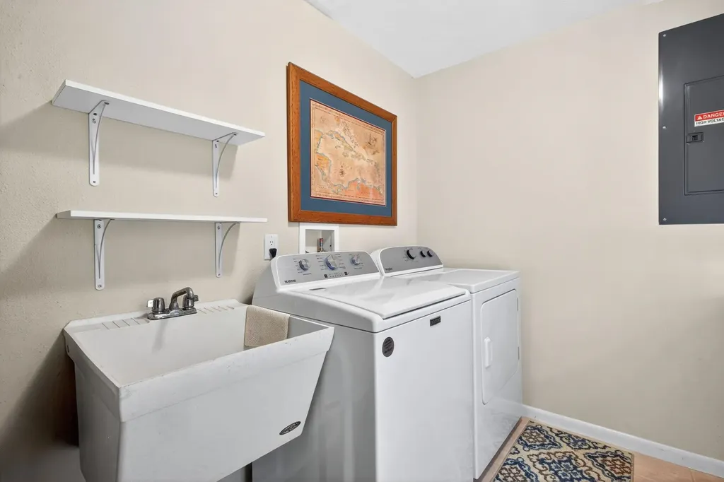 1057 Sand Castle Road Sanibel FL 33957