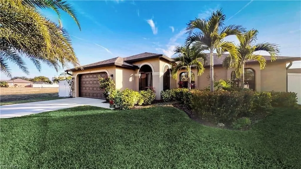 132 SE 27th Terrace Cape Coral FL 33904