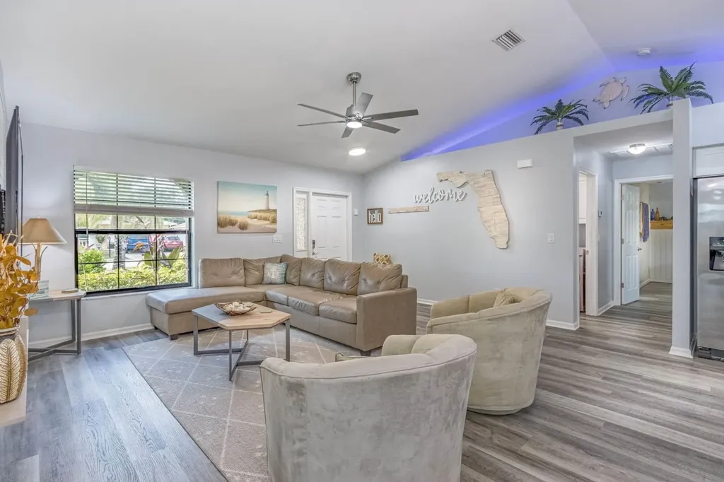 132 SE 27th Terrace Cape Coral FL 33904