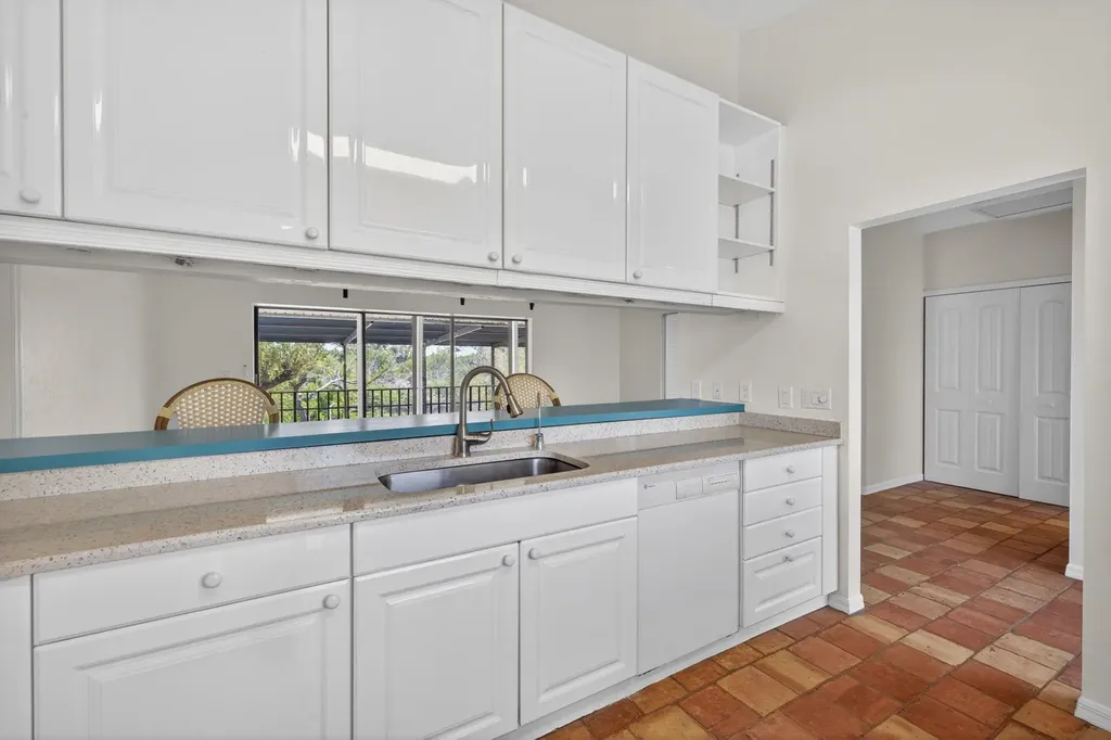 4556 Bowen Bayou Road Sanibel FL 33957