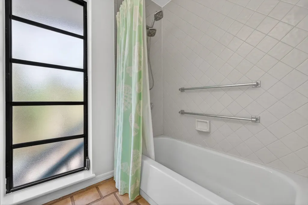 4556 Bowen Bayou Road Sanibel FL 33957