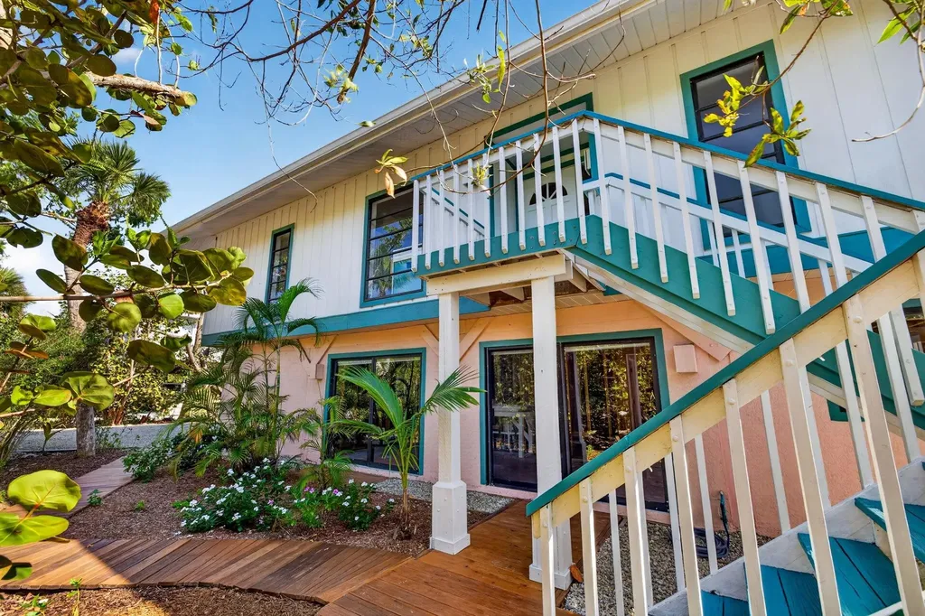4556 Bowen Bayou Road Sanibel FL 33957